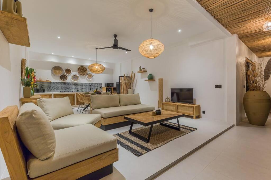 Alamanda Livia Design Spacious 2bdr And Private Pool Villa Seminyak (Bali)